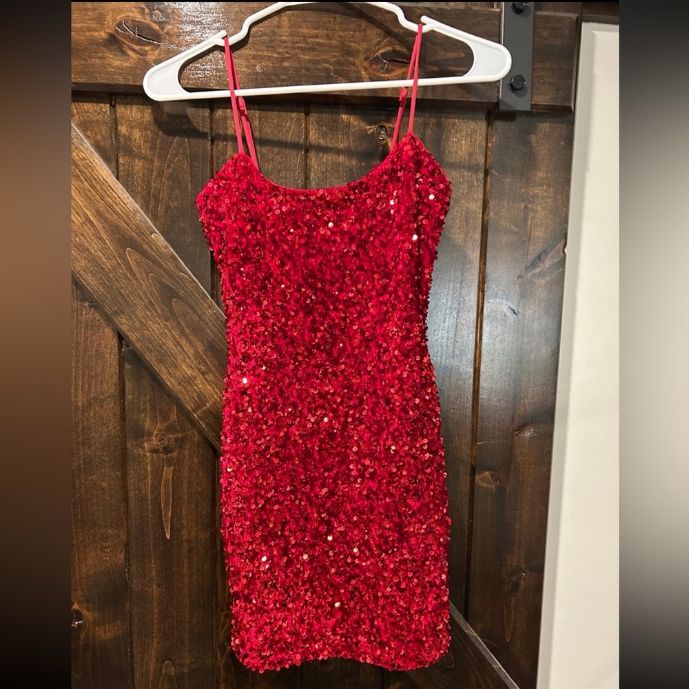 Red Sequin Velv dress